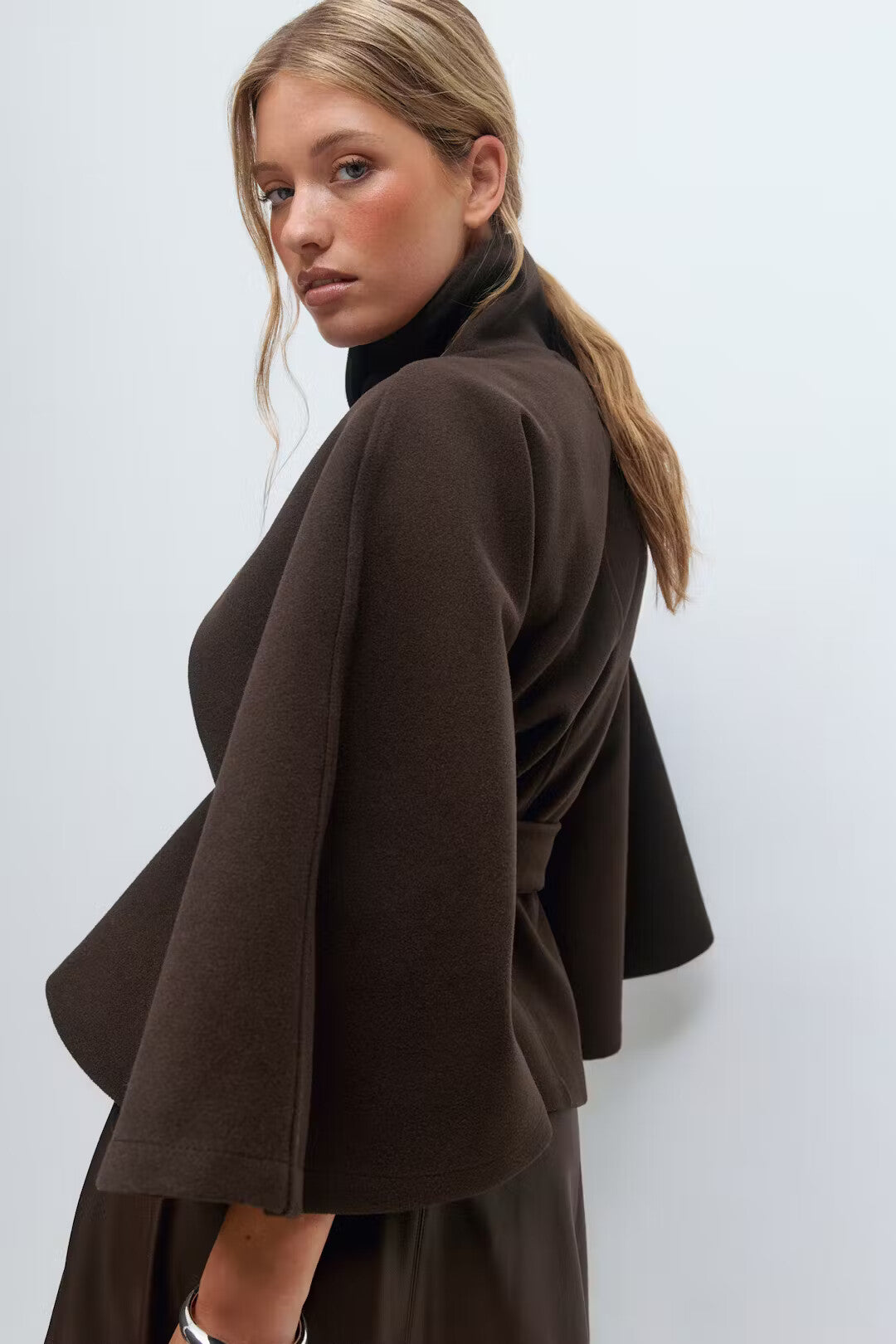 NOUVELLE CAPE COAT