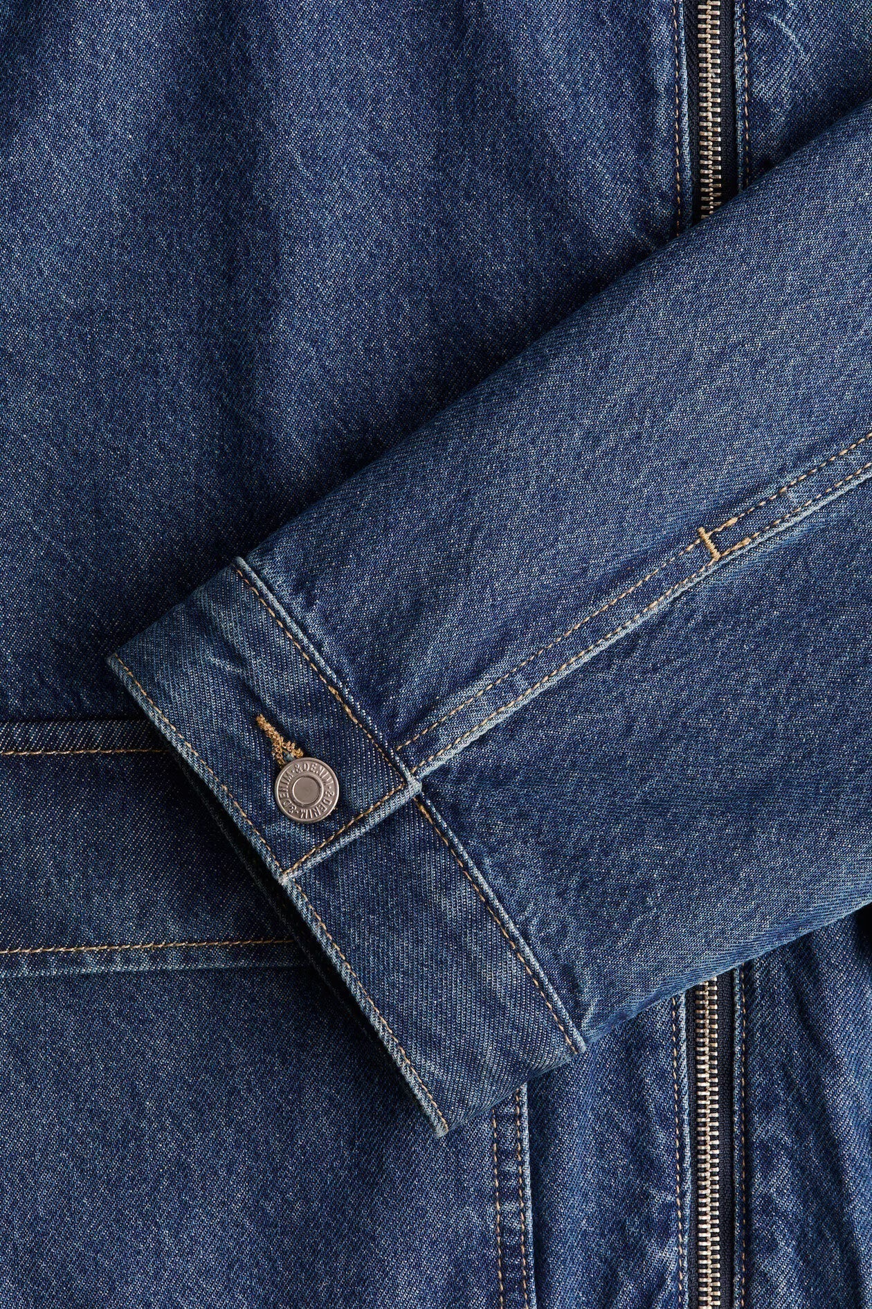 DENIM JACKET